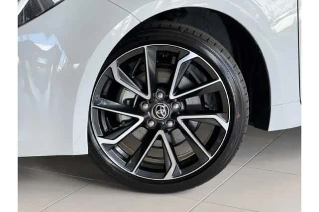 Toyota Corolla (2025) thumbnail 5