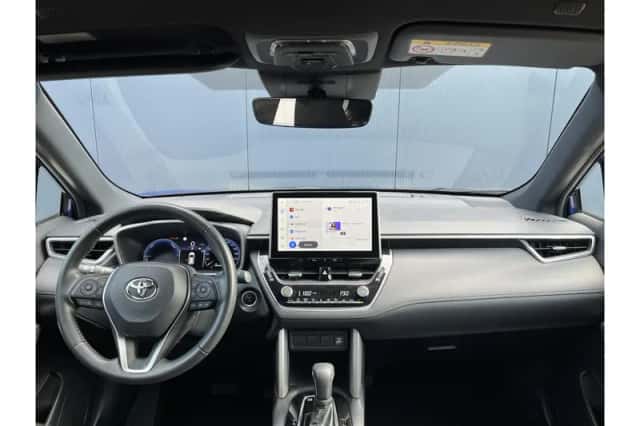 Toyota Corolla (2023) thumbnail 2