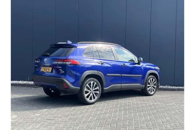 Toyota Corolla (2023) thumbnail 3