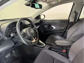 Toyota Yaris (2023) thumbnail 11