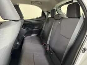 Toyota Yaris (2023) thumbnail 13