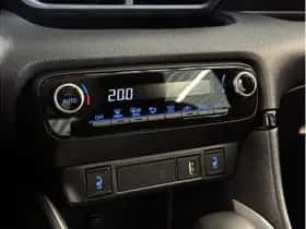 Toyota Yaris (2023) thumbnail 17
