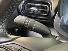 Toyota Yaris (2023) thumbnail 23