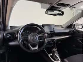 Toyota Yaris (2023) thumbnail 10