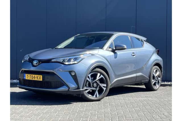 Toyota C-HR (2023) thumbnail 1