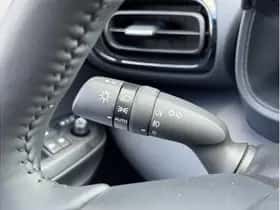 Toyota Yaris (2025) thumbnail 21