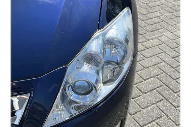 Toyota Auris (2010) thumbnail 4