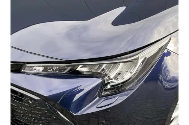 Toyota Corolla (2024) thumbnail 3