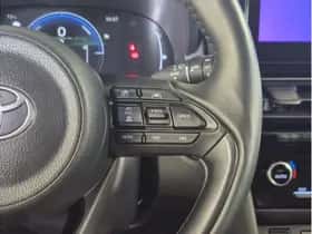 Toyota Yaris Cross (2024) thumbnail 16