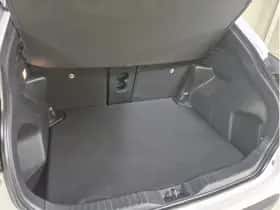 Toyota Yaris Cross (2024) thumbnail 8