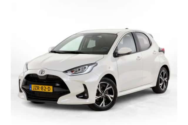 Toyota Yaris (2025) thumbnail 1