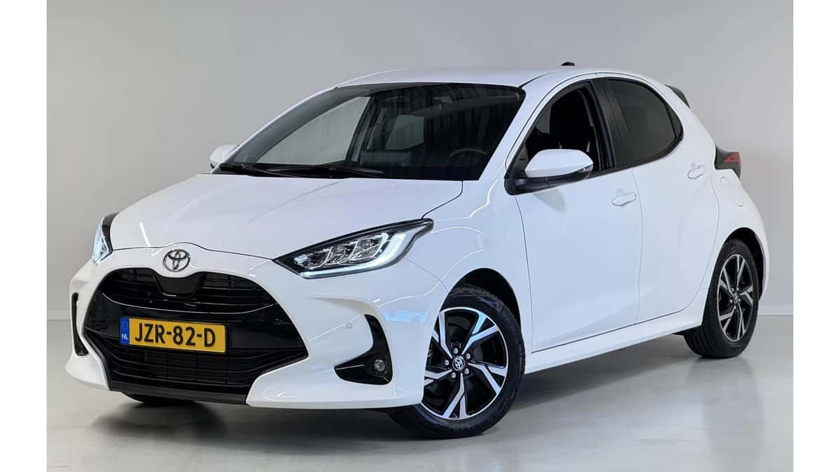 Toyota Yaris (2025) — foto 1