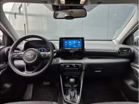 Toyota Yaris (2025) thumbnail 2
