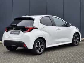 Toyota Yaris (2025) thumbnail 3