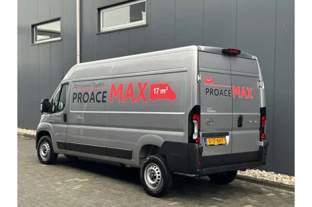 Toyota Proace (2025) thumbnail 2
