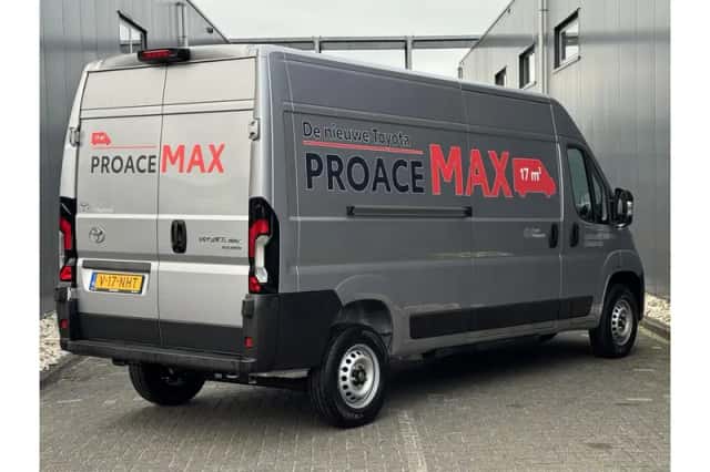 Toyota Proace (2025) thumbnail 3