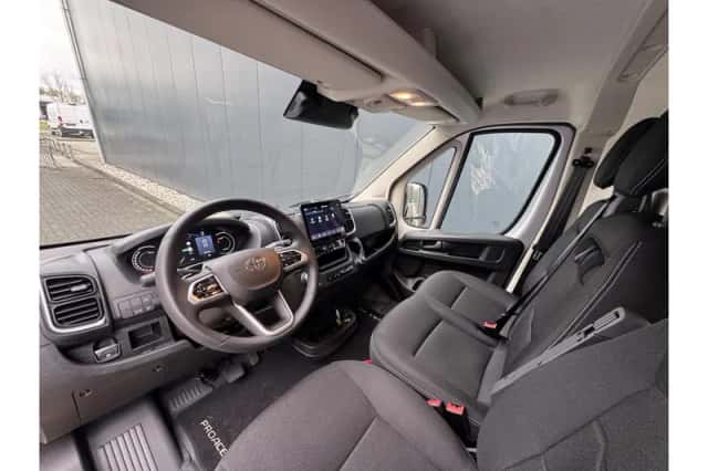 Toyota Proace (2025) thumbnail 5