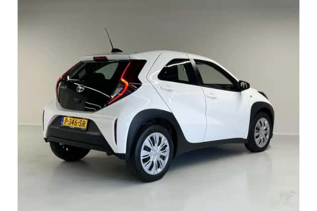 Toyota Aygo X (2022) thumbnail 3