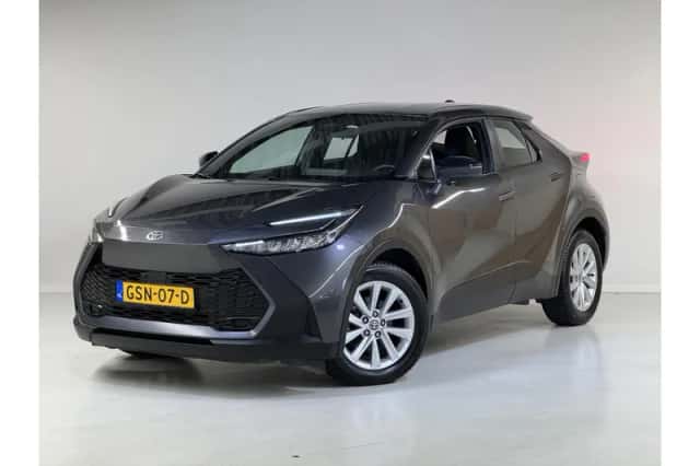 Toyota C-HR (2024) thumbnail 1