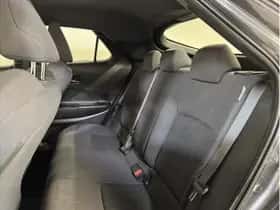 Toyota C-HR (2024) thumbnail 13