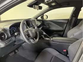 Toyota C-HR (2024) thumbnail 10