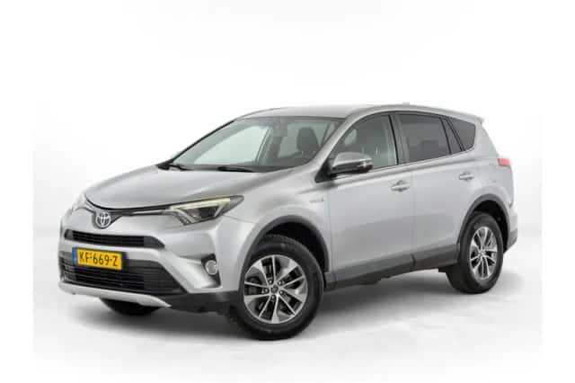 Toyota RAV4 (2016) thumbnail 1