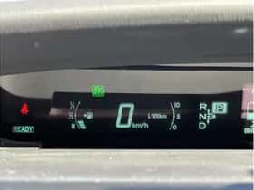 Toyota Prius (2013) thumbnail 15