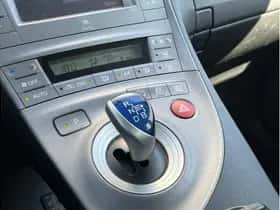 Toyota Prius (2013) thumbnail 20