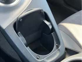 Toyota Prius (2013) thumbnail 26