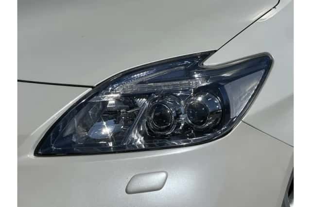 Toyota Prius (2013) thumbnail 5