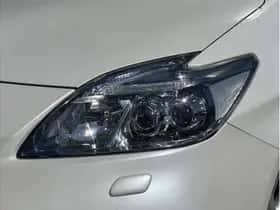 Toyota Prius (2013) thumbnail 5