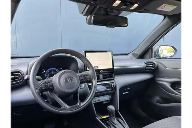 Toyota Yaris Cross (2025) thumbnail 2
