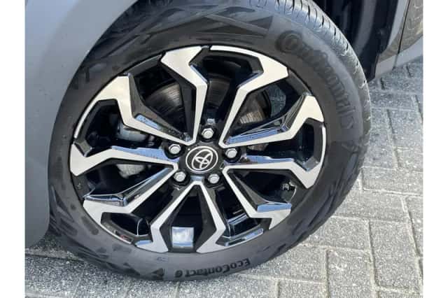 Toyota Yaris Cross (2025) thumbnail 6