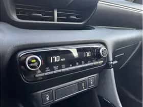Toyota Yaris (2022) thumbnail 13