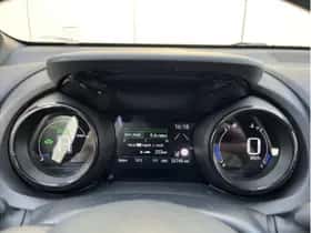 Toyota Yaris (2022) thumbnail 19