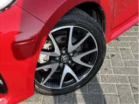 Toyota Yaris (2022) thumbnail 5