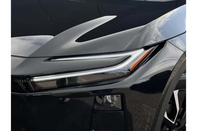 Toyota C-HR+ (2026) thumbnail 6