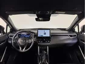 Toyota Corolla (2024) thumbnail 2
