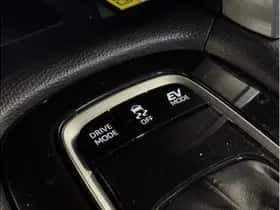 Toyota Corolla (2024) thumbnail 19