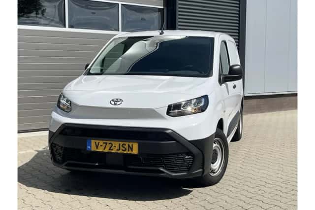 Toyota Proace (2024) thumbnail 6