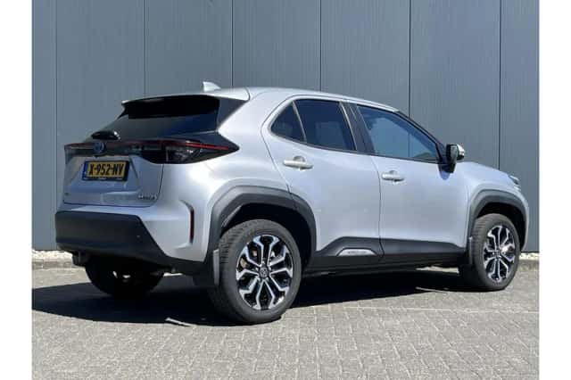 Toyota Yaris Cross (2022) thumbnail 3