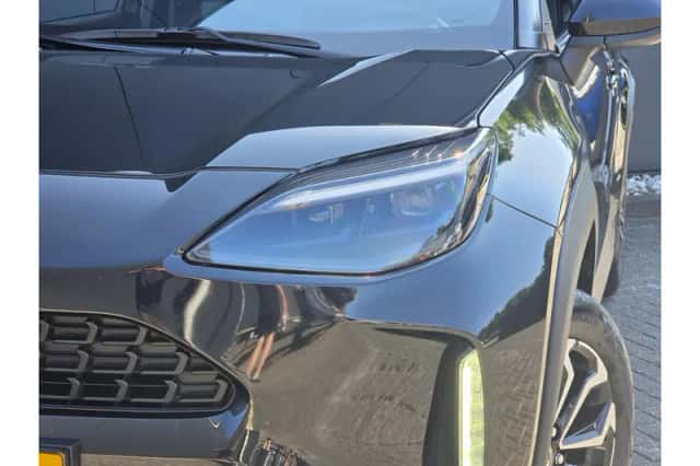 Toyota Yaris Cross (2024) thumbnail 4