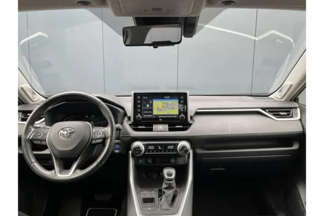 Toyota RAV4 (2019) thumbnail 2