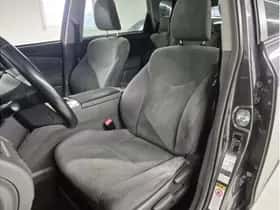 Toyota Prius (2012) thumbnail 15