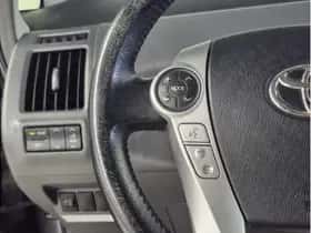 Toyota Prius (2012) thumbnail 19