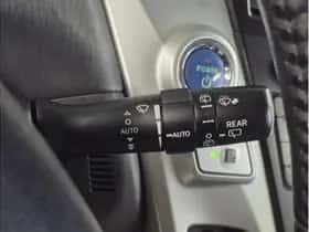 Toyota Prius (2012) thumbnail 22