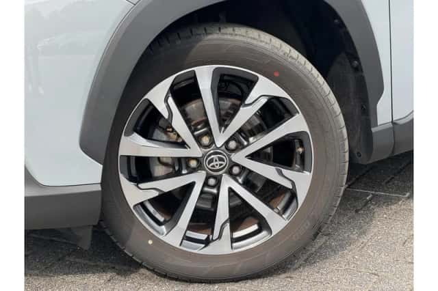 Toyota Corolla Cross (2024) thumbnail 5
