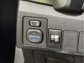 Toyota Auris (2013) thumbnail 21