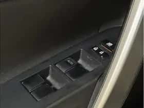 Toyota Auris (2013) thumbnail 22