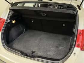 Toyota Auris (2013) thumbnail 8